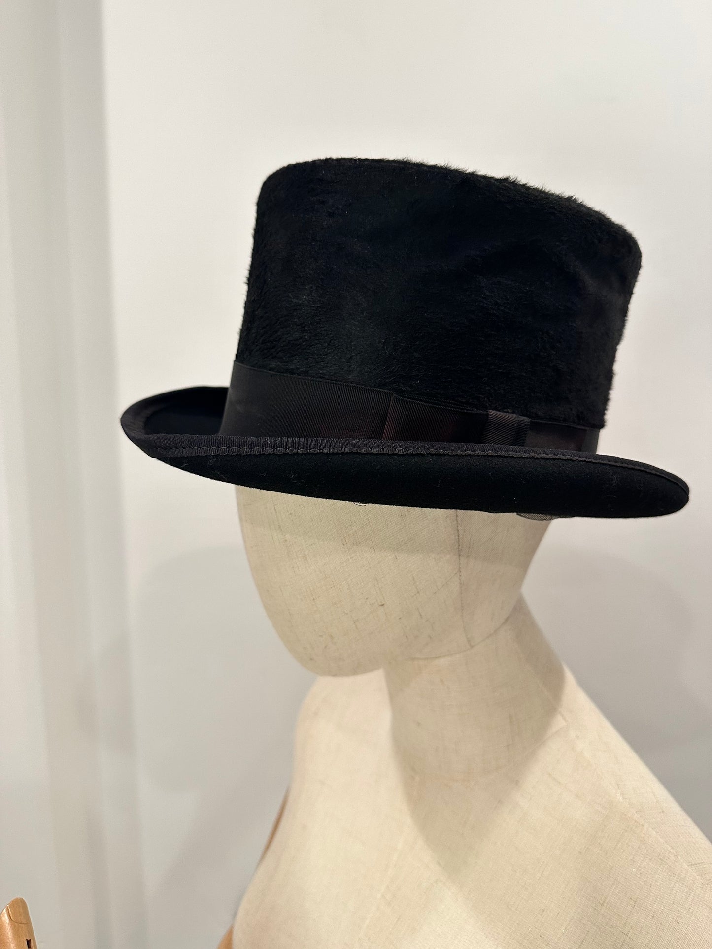 Adam Brand Bever Pelt Top Hat. A Rock and Roll Classic.