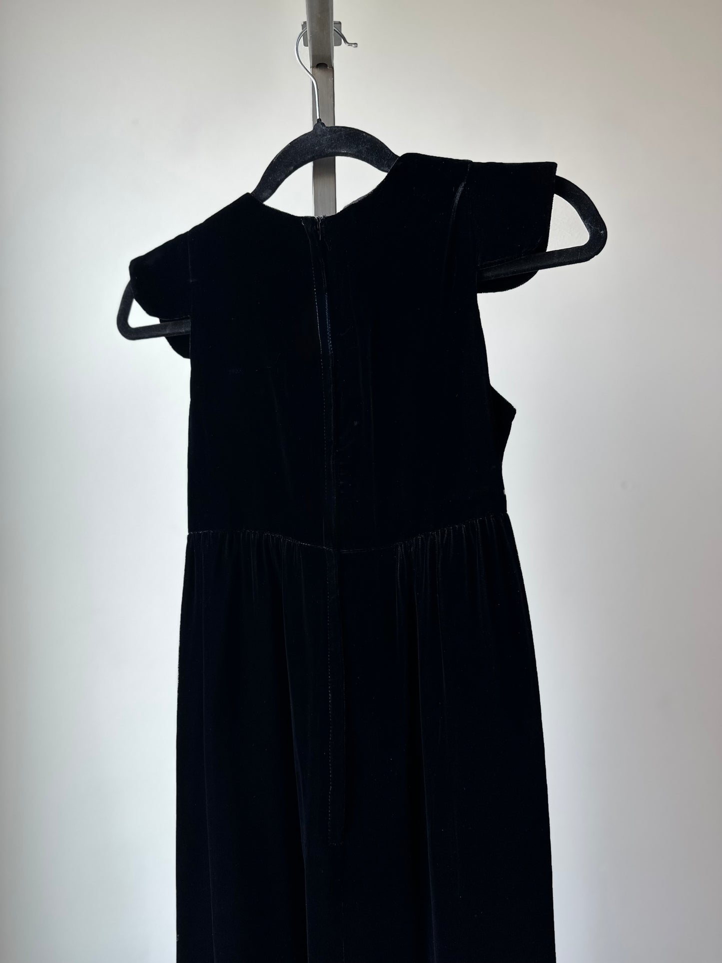 Boho Vintage Designer Mindy Malone's Black Velvet Cap Sleeve Empire Waist Gown. Sz Small.