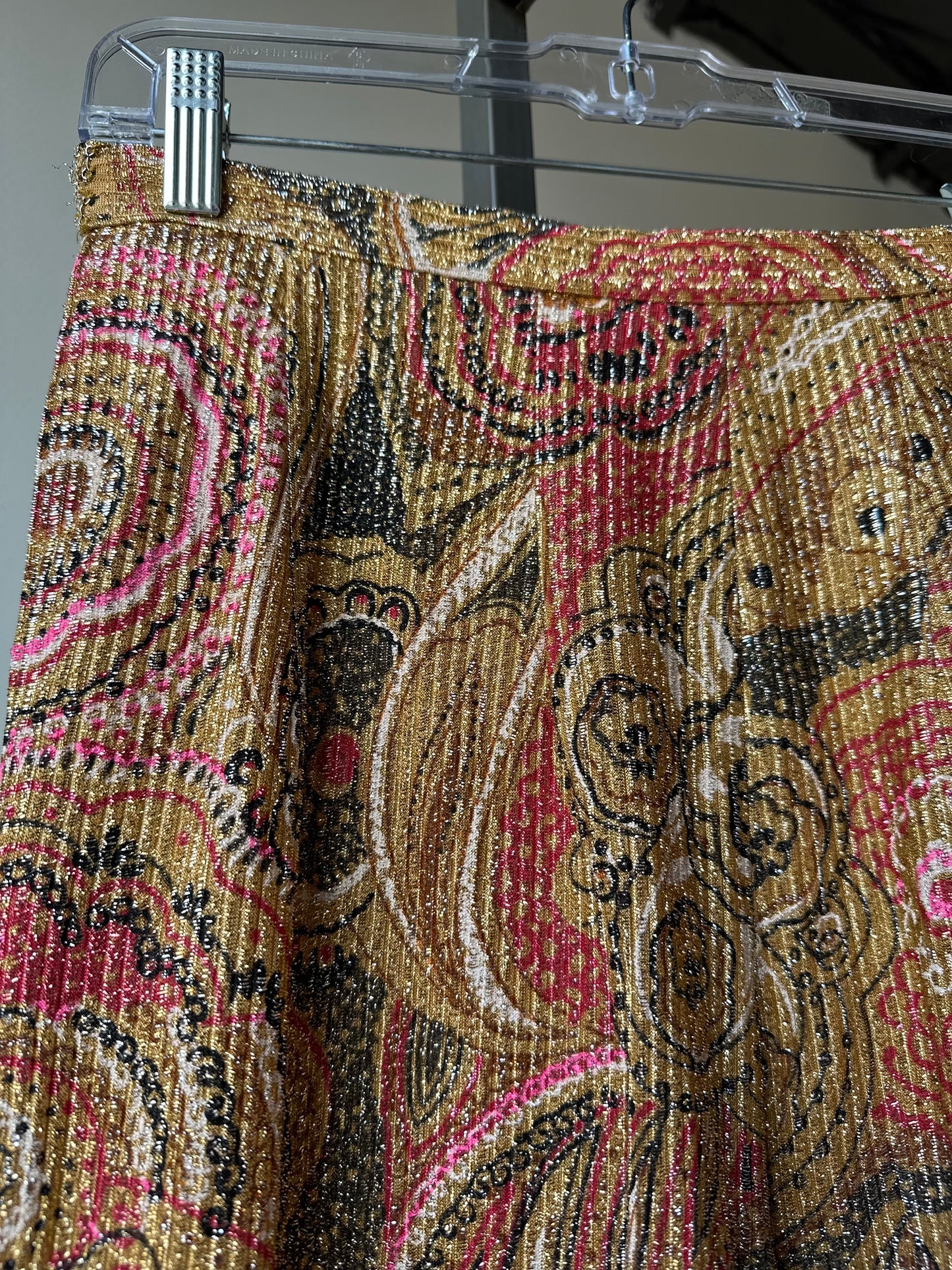 Designer Nelly de Grab Gold Metallic Paisley Tunic Top Pantsuit with Gold Braid Trim.